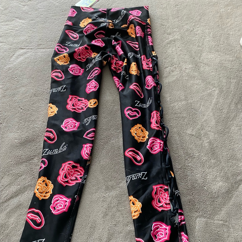 BRAND NEW ZUMBA Leggings Small